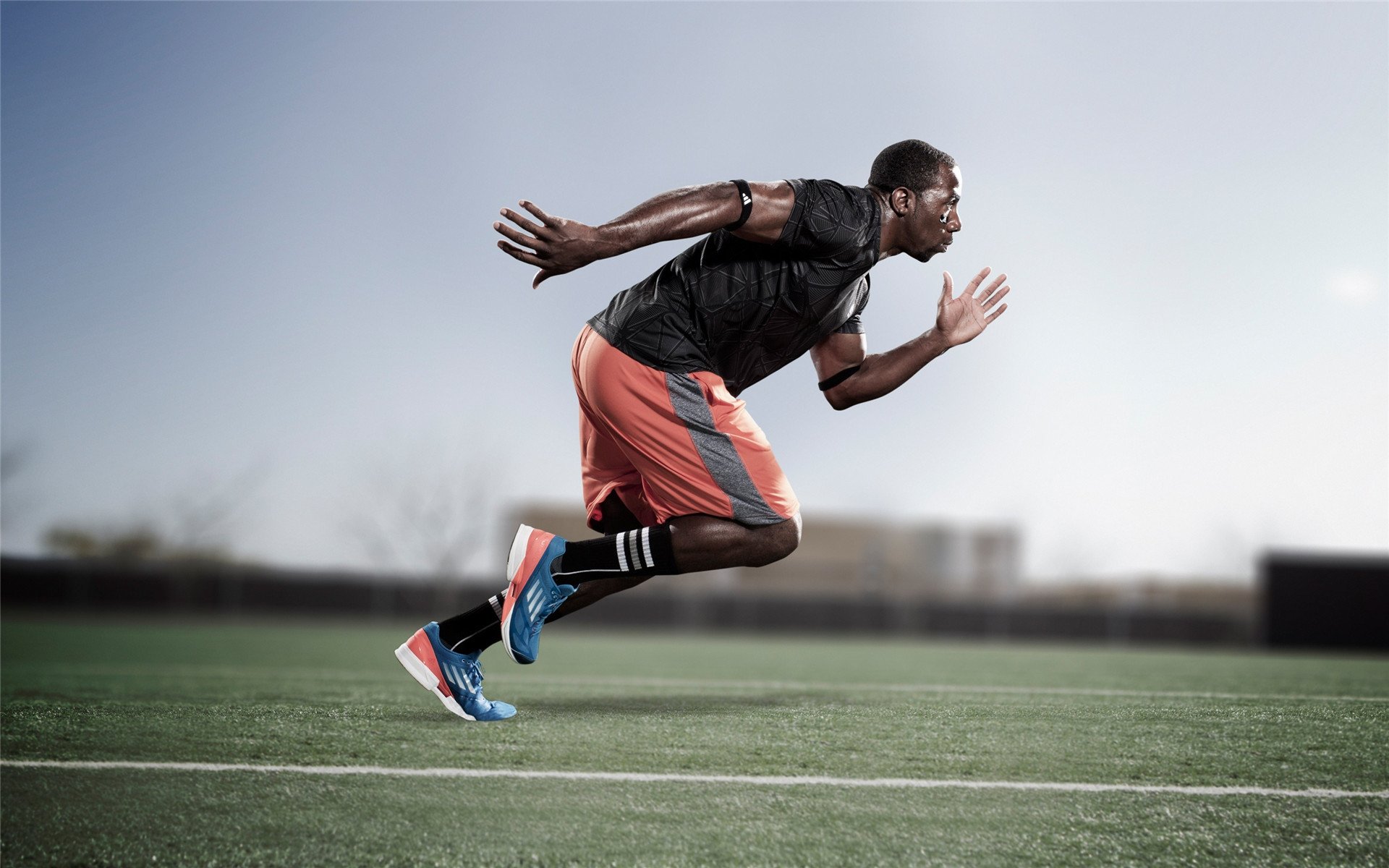 急速突破对方防线,轻松取得胜利,突破快怎么防