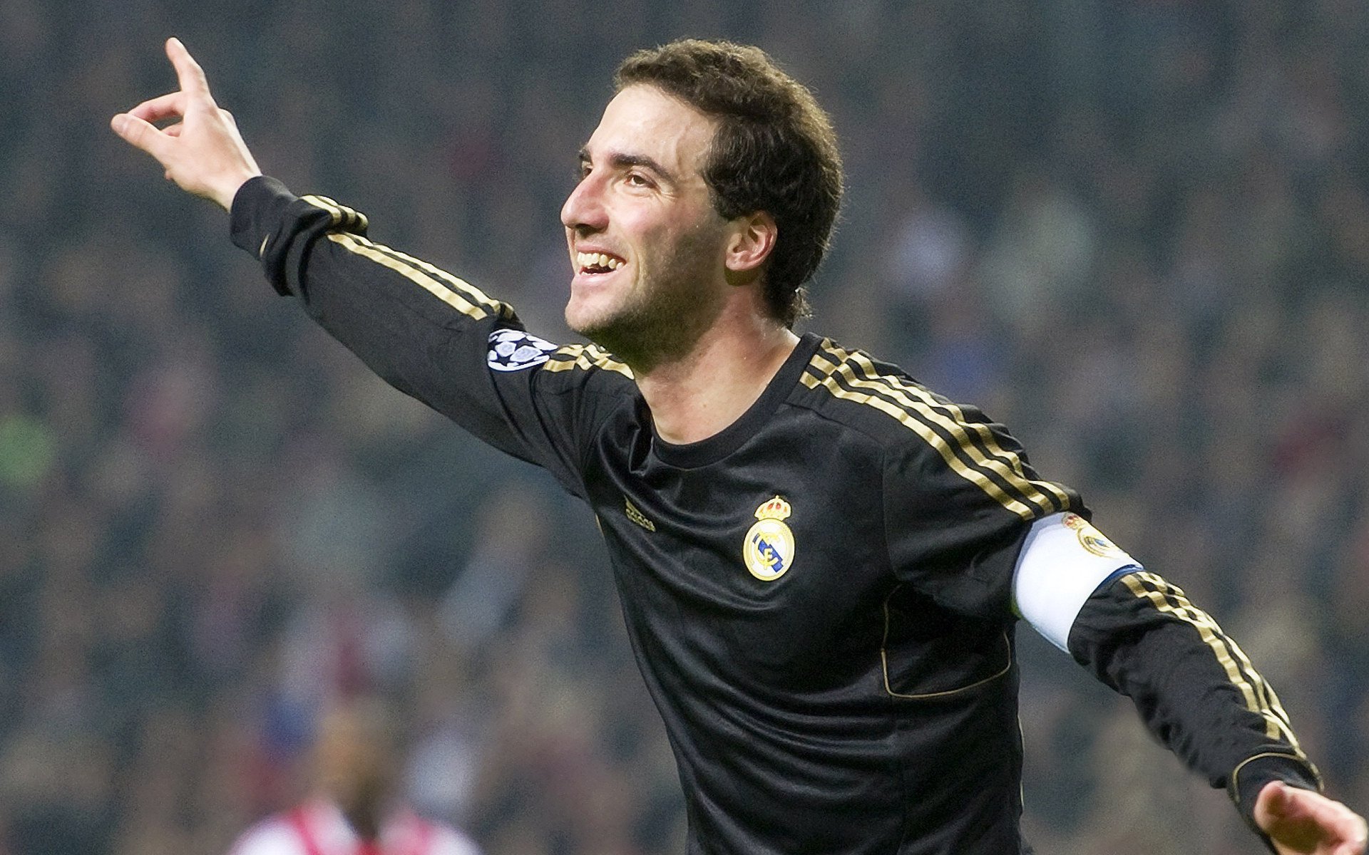 史上最激动人心“冠军夜”：谁的荣耀最闪耀？，荣耀冠军主题曲